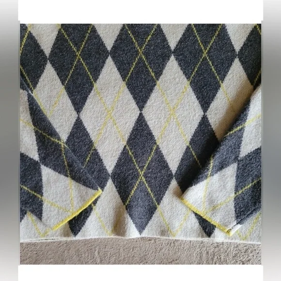 Pringle of Scotland & H&M Knit Sweater- Medium - Picture 3 of 4